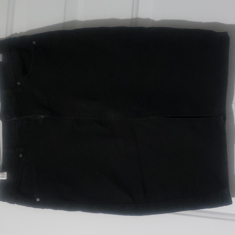 Black debim skirt